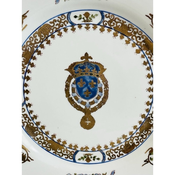 Chinese Export Porcelain Plate Coat of Arms & Floral Design 12” Charger Plate - Picture 6 of 6